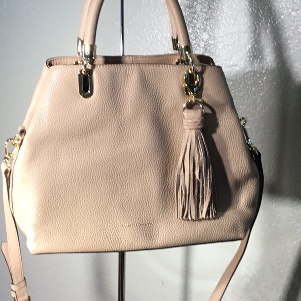 VINCE CAMUTO Beige Handbag with Tassel all leather